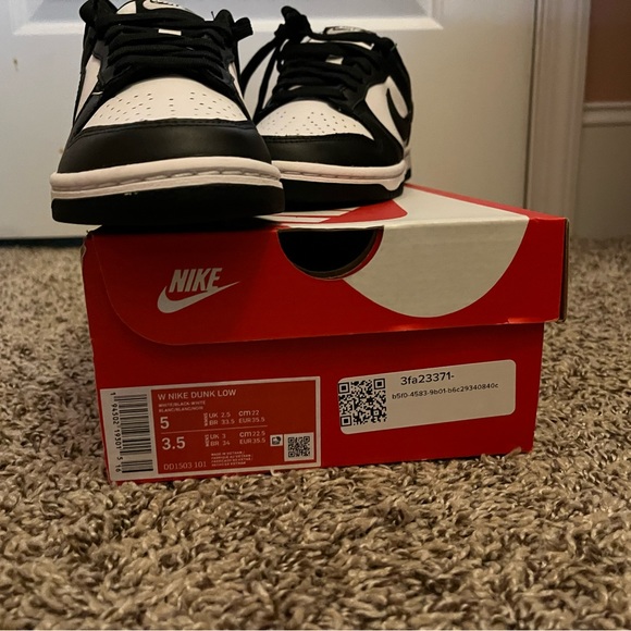 nike panda dunks box